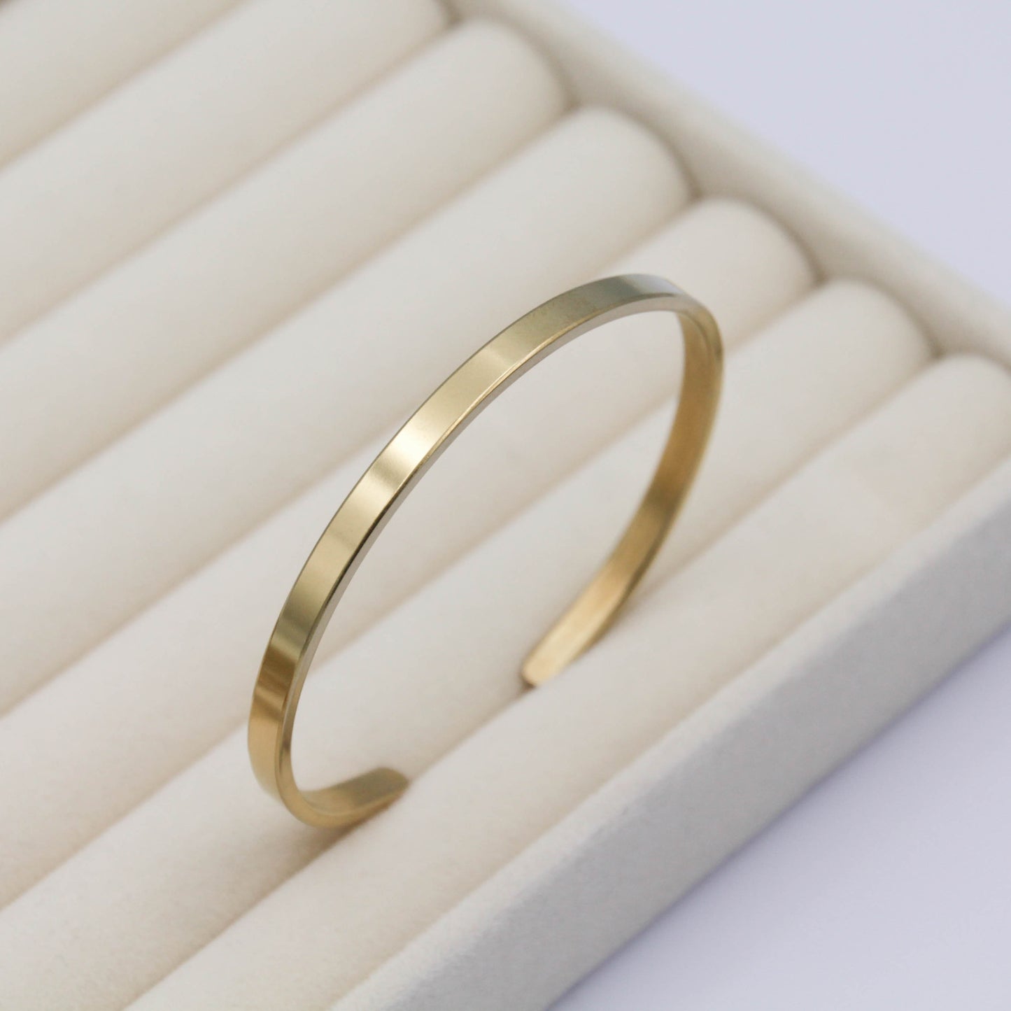 Streamline karkötő